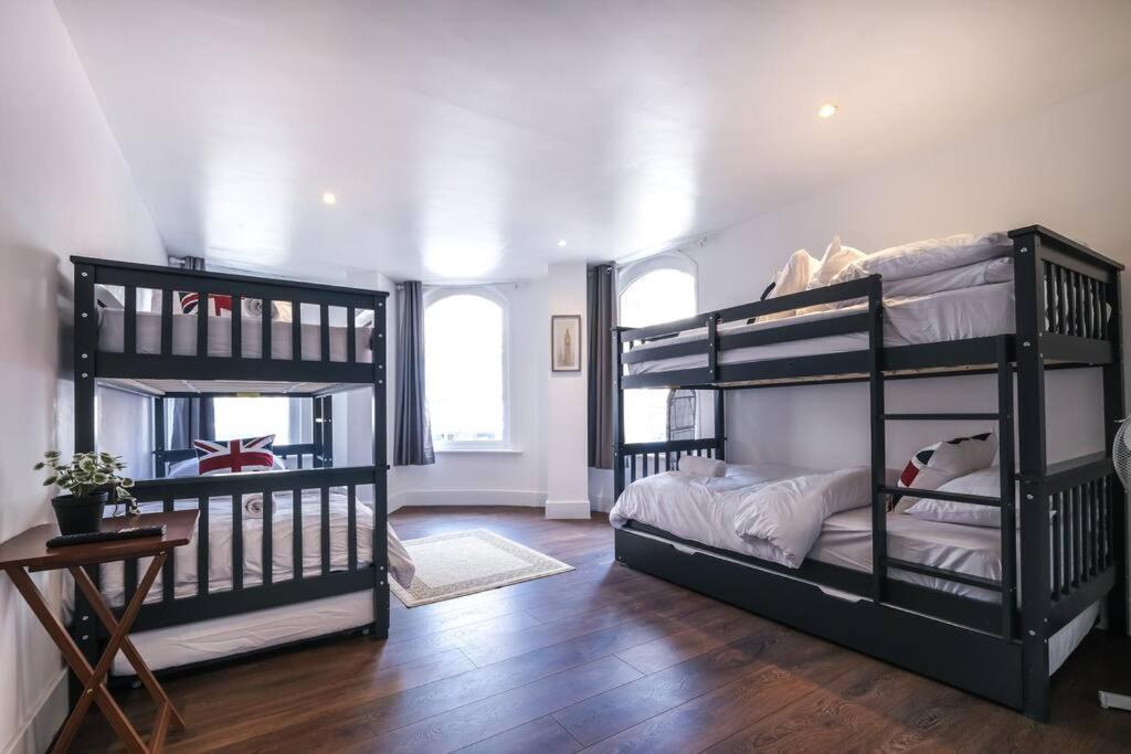 Appartamento Quaint And Spacious Piccadilly Sleep 6 Vrd Londra
