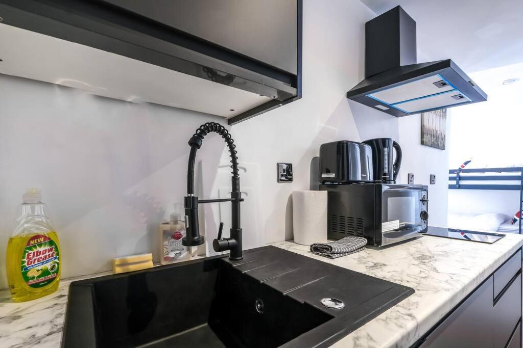 Quaint And Spacious Piccadilly Sleep 6 Vrd Apartament Londra